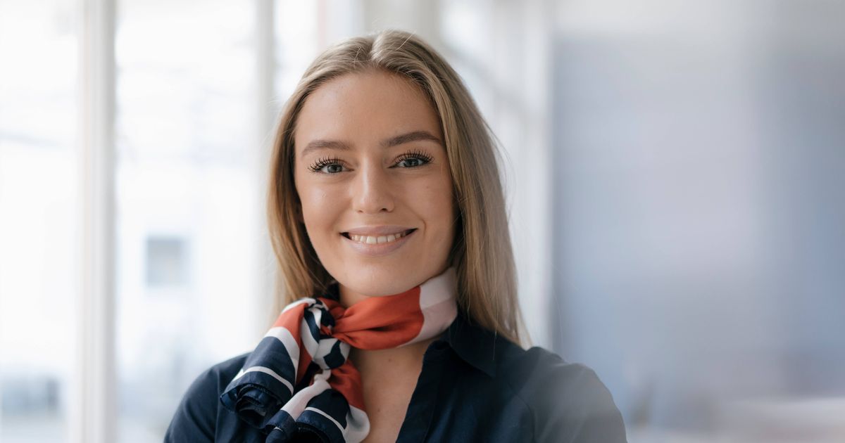 Flight attendants reveal subtle way they tell each other they fancy a passenger