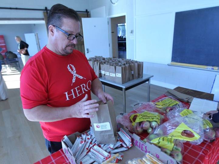 'Can't go to school hungry' — Caesars Windsor donates $65,000 to United Way to fight poverty