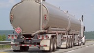 Elementos de seguridad aseguran 76 mil litros de hidrocarburo en la carretera Monterrey