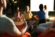 Disfruta de una noche de cine bajo las estrellas en Charlotte 