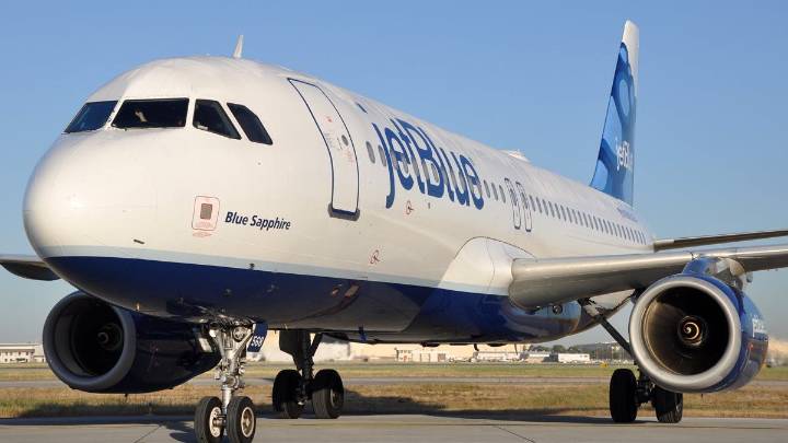 JetBlue emergency landing in Florida injures passengers