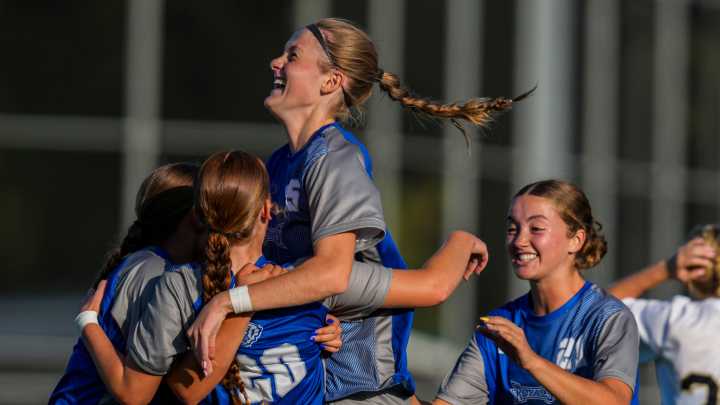 Girls soccer sectionals: HSE players talk 4