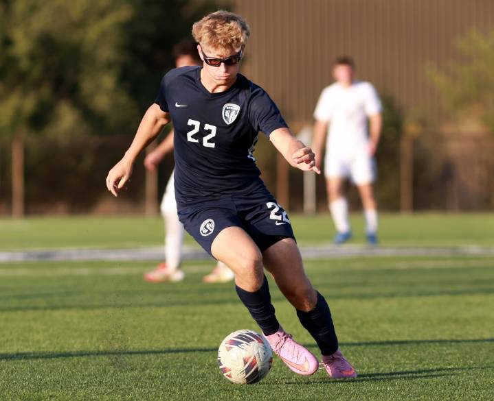 Soccer: Blake Stefanek sparks Reavis past Argo