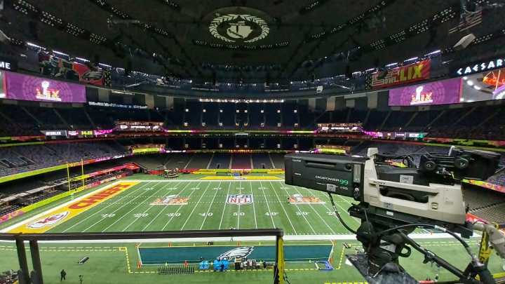 The Classic New Orleans Dishes You Can Chow Down On At Caesars Superdome