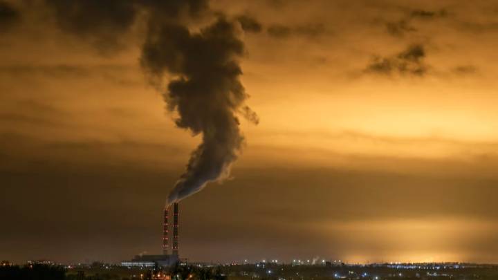 Centre notifies first legally binding emission targets for high