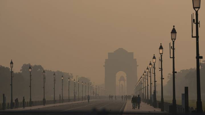 Delhi weather update: Light rain expected during Chhath puja, temperatures to stay near normal