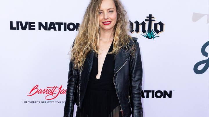 Bijou Phillips wants Danny Masterson's surname dropped from daughter's name