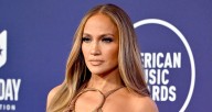 Jennifer Lopez Reveals Which Co-Star Is the Best Kisser | Jennifer Lopez, Newsies 