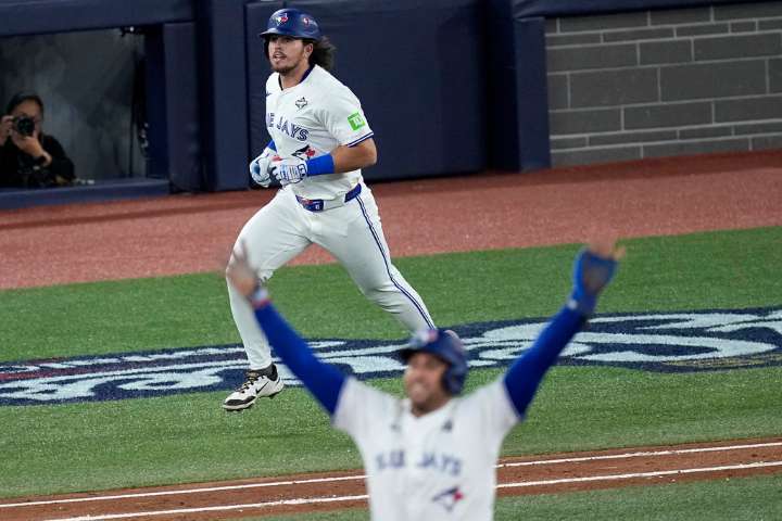 Blue Jays rout Dodgers in Game 1 of World Series