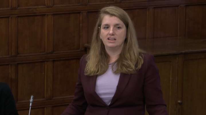 Homelessness minister shocked at kids living in B&Bs in England