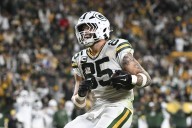 Deadspin | Jordan Love outplays Aaron Rodgers as Packers top Steelers