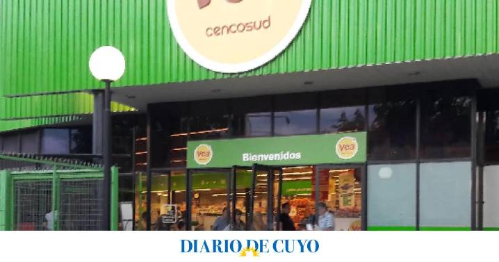 Conocida cadena de supermercados ya cerró cuatro sucursales y dejó a más de 100 empleados sin tareas
