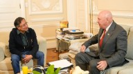 Petro recibe en la Casa de Nariño al encargado de negocios de Estados Unidos, John McNamara, en medio de crisis con Trump