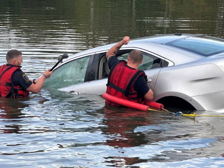 Man rescued after driving into pond in Columbus park