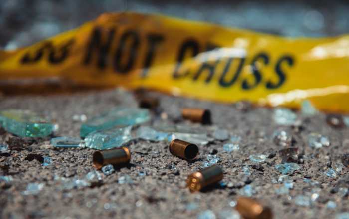 Doble asesinato y varios heridos tras tiroteo frente a barbería en Toa Baja