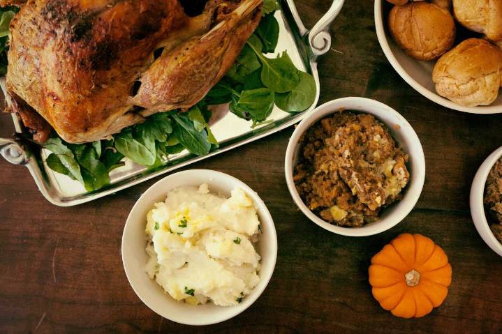 Major Supermarket Chain Offers $40 Thanksgiving Meals As Grocery Prices Rise