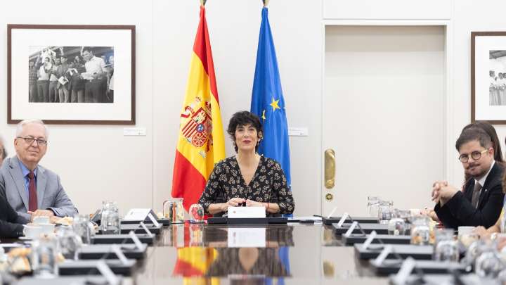 El Gobierno plantea subir las cuotas de los autónomos entre 17 y 206 euros en 2026