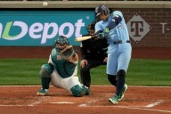 Guerrero, Springer sparks Blue Jays, who hit 5 HRs and cut Mariners' ALCS lead to 2