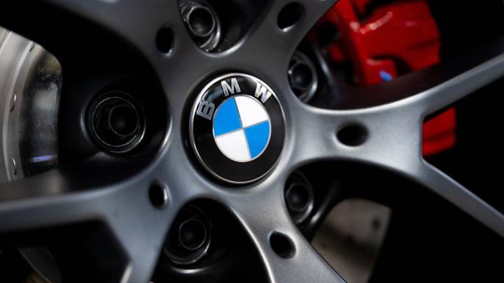Auto giants tumble as EU's new steel tariffs spark industry panic