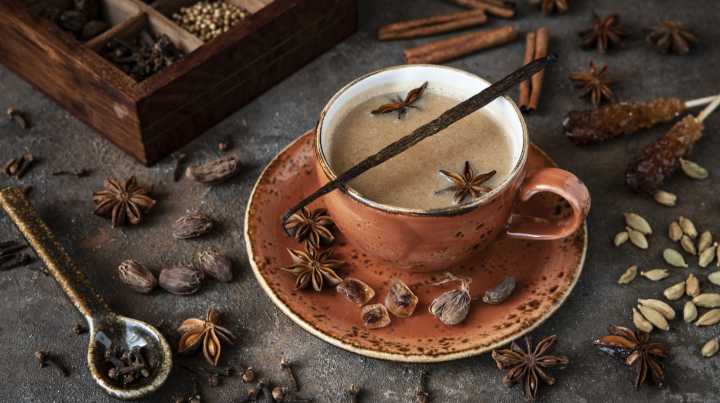 Slow Cooker Chai Is The Most Delicious Way To Make Your Home Smell Like Fall