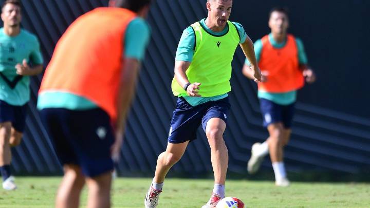 Dos regresos para aumentar la competencia en la medular del FC Cartagena