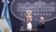 Ministro de Economía de Argentina afirma que Estados Unidos está dispuesto a seguir comprando pesos y bonos