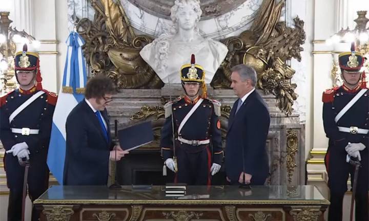 Pablo Quirno juró como nuevo canciller y Milei enfría el resto de los cambios en el Gabinete