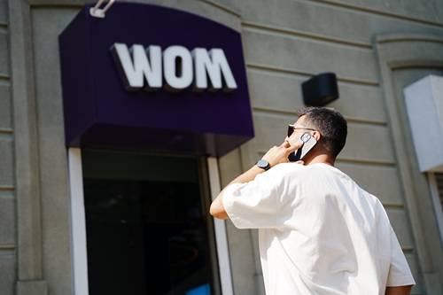 Bank of America recomienda comprar bonos de WOM y destaca su potencial en telecomunicaciones