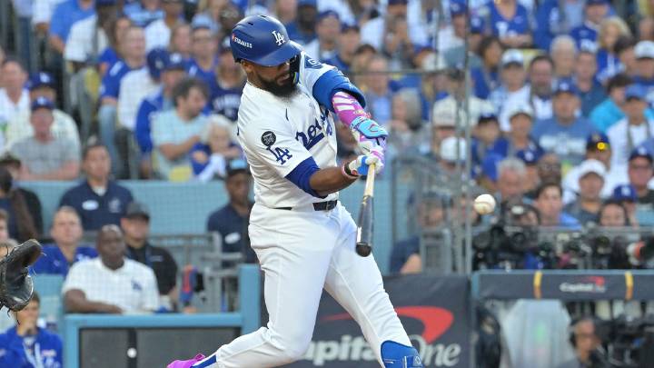 Dodgers’ Teoscar Hernandez hits crazy bat flip after World Series Game 3 home run