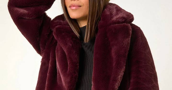 Roman knocks 10% off ‘warm and cosy’ faux fur coat that gets ‘lots of compliments'