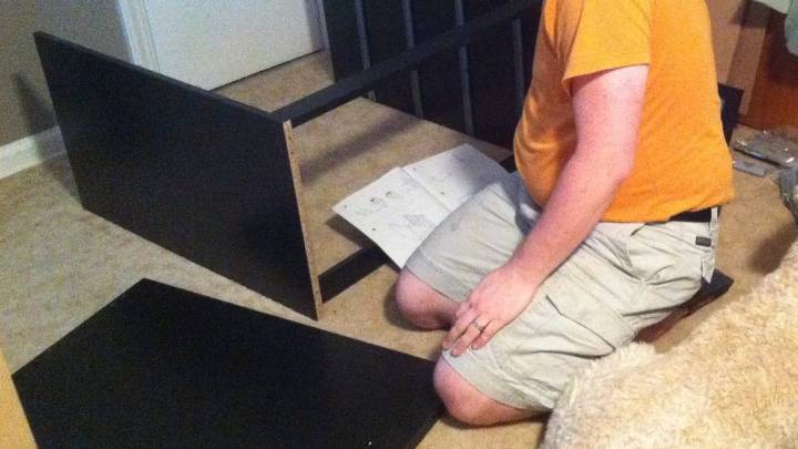 Mennonite Man Assembles Every Single Piece of Furniture in His Entire House with Just this One Allen Key