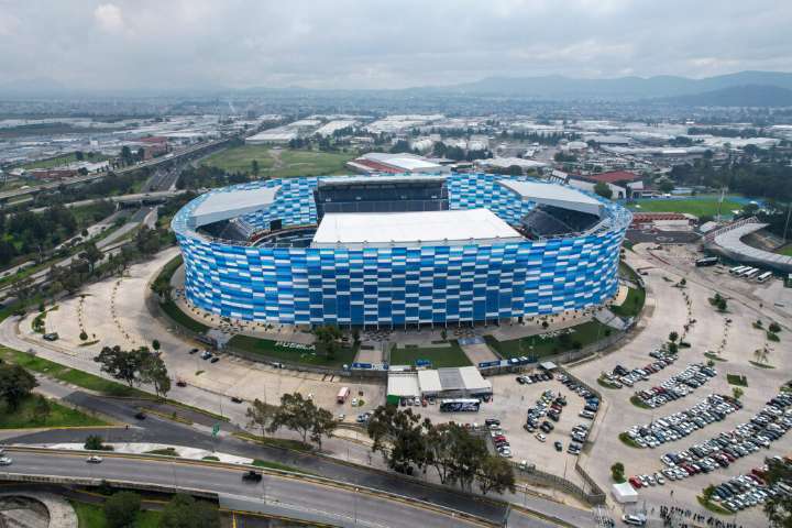 Analizarán renombrar al Estadio Cuauhtémoc por Manuel Lapuente