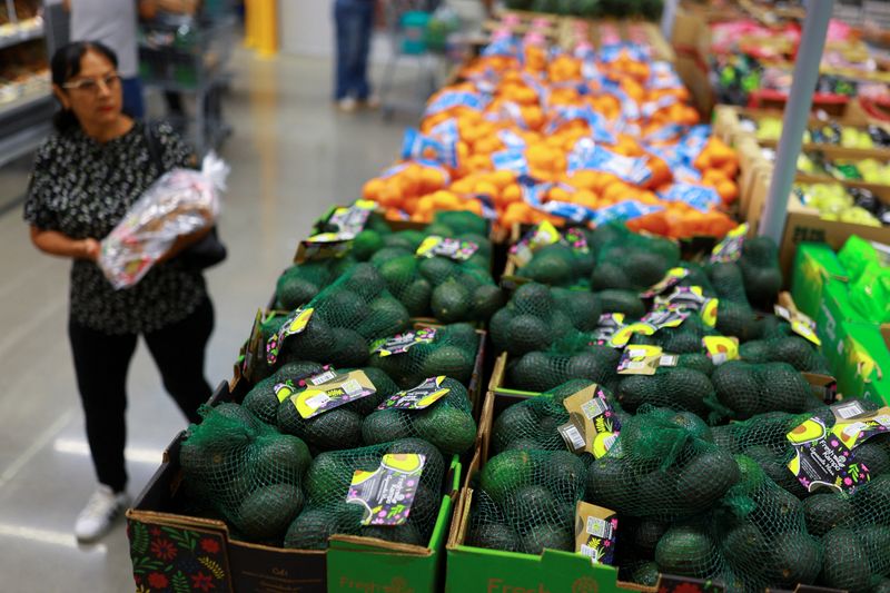 Mexico's annual inflation rises in September, but remains within target range