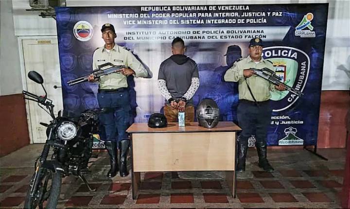 Exigía dinero a su exnovia a cambio de no publicar fotos íntimas