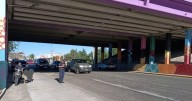 Cayó de su moto en avenida del Fundador y resultó lesionada