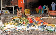Tiran millones de toneladas de alimentos en nuestro país; mientras otros cientos de miles viven en la pobreza