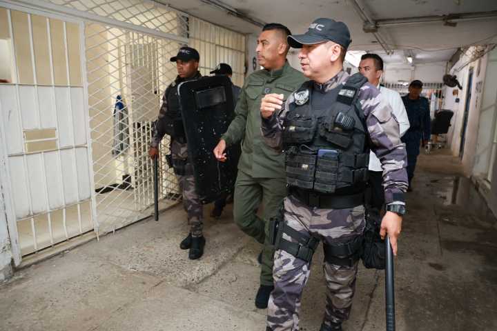 Megaoperativo del Inpec en 123 cárceles del país tras atentados contra guardianes