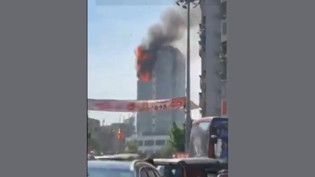 Mumbai: Fire breaks out in a skyscraper in Jogeshwari; Firefighters rushed to the spot