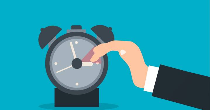 End of Daylight Saving Time means clocks "fall back" on Sunday, November 2