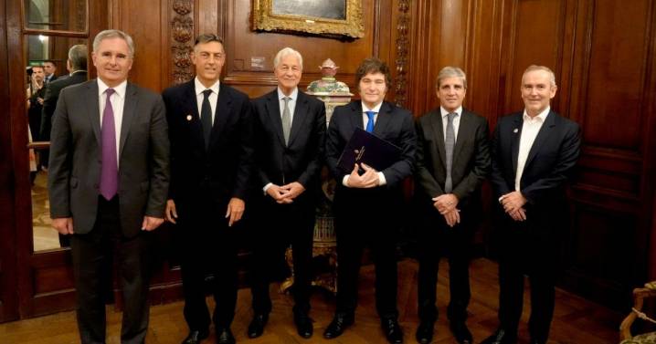 Javier Milei afirmó que la eliminación del cepo avanza en forma «ordenada» y que la inflación está en «desaceleración»