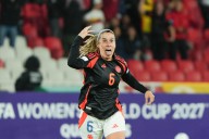 1-2. Un golazo de Montoya alarga la fiesta de Colombia