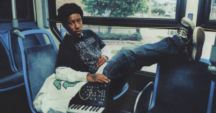 KennyHoopla announces December tour with girlfriends