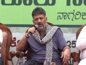 DK Shivakumar interacts with citizens during 'Bengaluru Nadige'