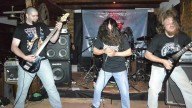Metal extremo a la vera del Salto Tabay