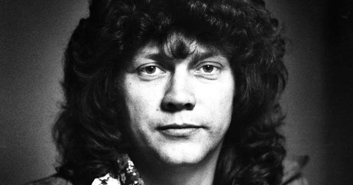 John Lodge, singer and bassist of Moody Blues during classic era, dies at 82