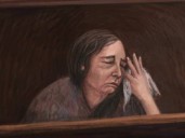 Mujer que asesinó a su familia con hongos tóxicos quiere evitar cadena perpetua