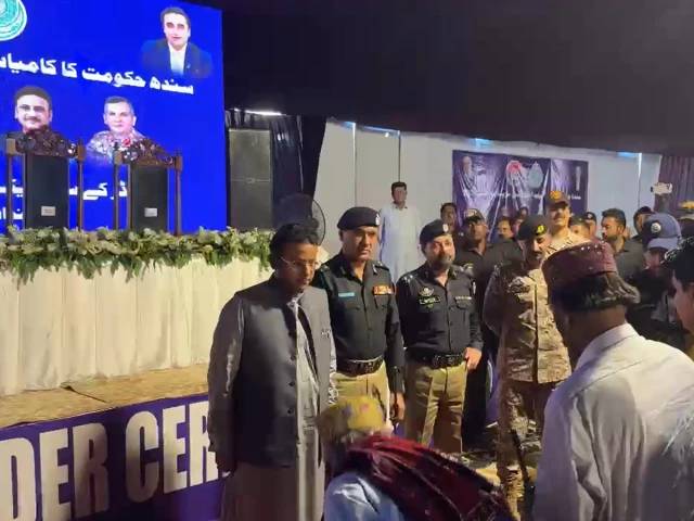 72 Katcha bandits surrender in Shikarpur