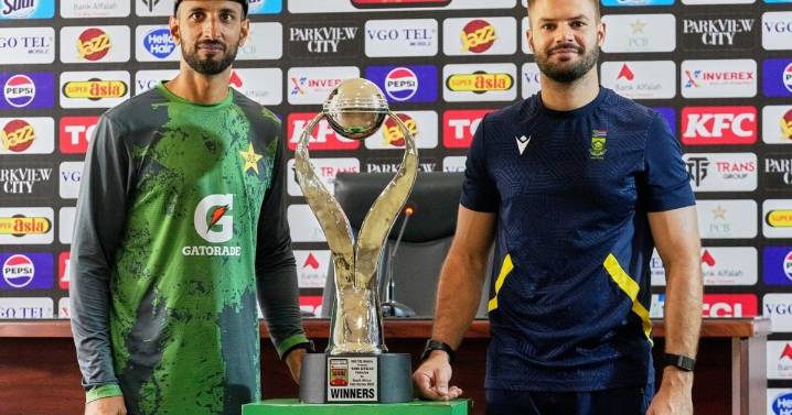 World champion South Africa faces spin test in Pakistan for 2