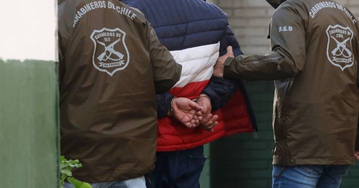 Tras persecusión con helicóptero: detienen a cuatro sujetos por robo con intimidación de vehículos en Pudahuel