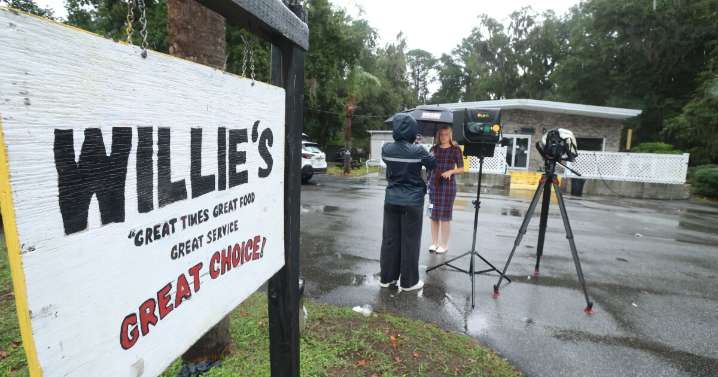Shooting at packed South Carolina bar kills 4 and injures at least 20 others
